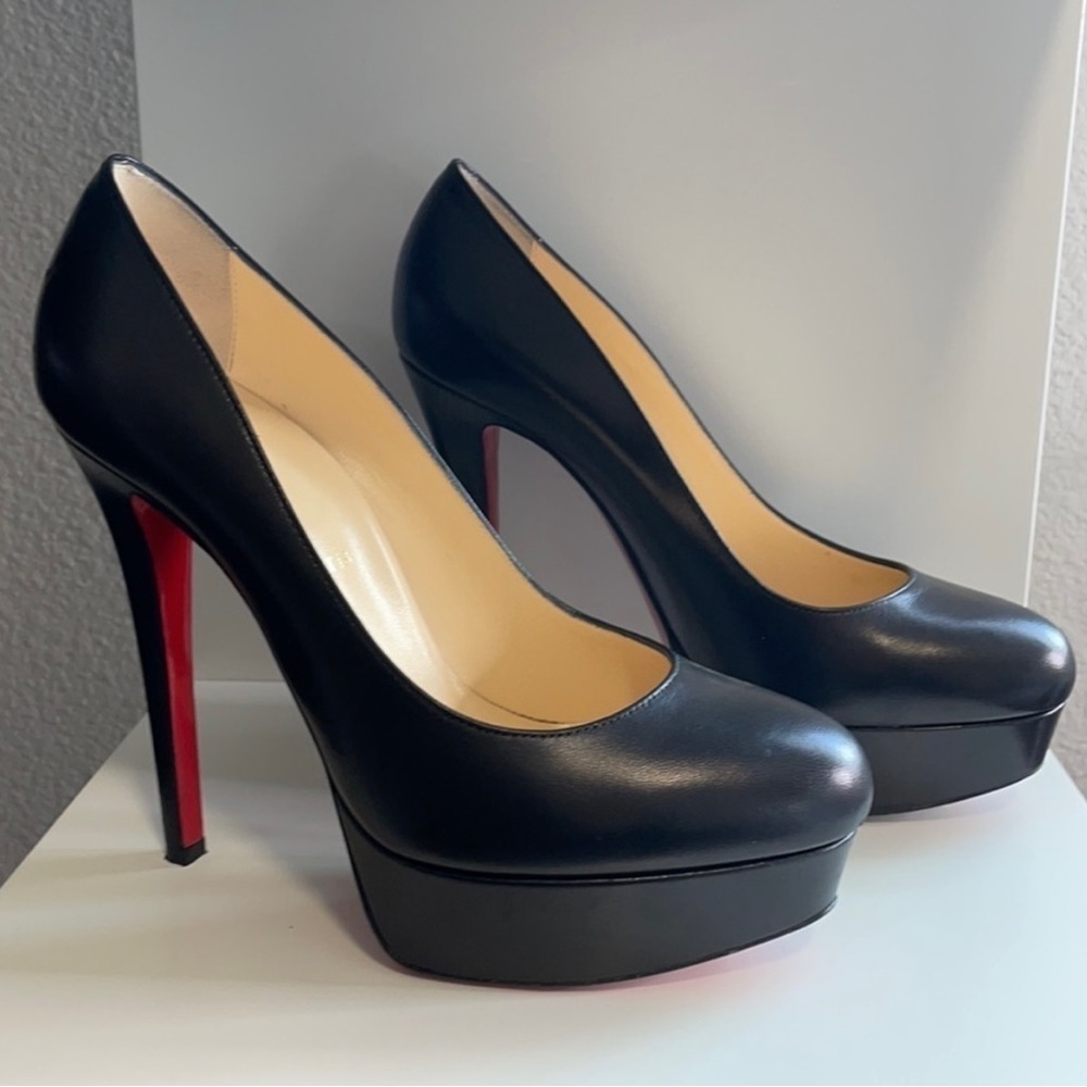 CHRISTIAN Louboutin Bianca platform pumps. Napa black leather. EU 36